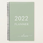2022 Saliegroen Meisjesachtig Script Monogram Naam Planner (Voorkant)