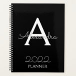 2022 Zwart Zilveren Monogram Elegant Planner<br><div class="desc">2022 Zilver Zwarte Monogram Naam en Initiaal Spiraal Notitieboek Planner. Dit is het perfecte cadeau voor een sweet 16 verjaardag,  trouwen,  bruidsmeisje,  jubileum,  baby shower of vrijgezellenfeest voor iemand die houdt van glamour luxe en chic stijlen.</div>