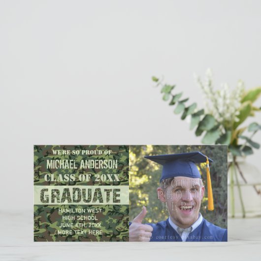 2023 Afstuderen Camouflage Custom Foto Groen Aankondiging (Staand voorkant)