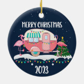 2023 Camper Flamingo Kerstornament Keramisch Ornament (Achterkant)