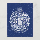 2023 Jaar van het konijnenblauw Witte Lunar Holida Feestdagenkaart (Voorkant)