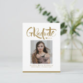 2023 Modern Gold Script Trendy Photo Afstuderen Uitnodiging Briefkaart (Staand voorkant)