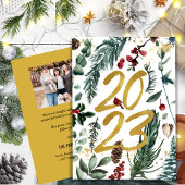2023 Nieuwjaar Gold Confetti Pine Bough Photo Feestdagenkaart