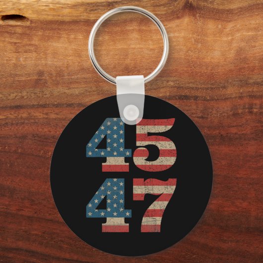2024 45 47  Amerikaanse Vlag Retro 4547 Trump Sleutelhanger (Voorkant)
