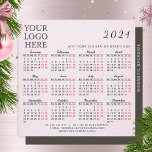 2024 Bedrijfskalender Magneet met Logo Pink<br><div class="desc">Deze eenvoudige vierkante 2024 magnetische kalender met een roze achtergrond is een sjabloon om uw logo te plaatsen, bedrijfscontacten, slogan of een andere tekst voor uw klanten en collega’s toe te voegen. Het is een maandag tot zondag kalender waar maanden in script lettertype zijn. Zaterdag en zondag zijn in het...</div>