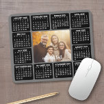 2024 Calendar with Photo in the Center Grey Muismat<br><div class="desc">Een fotocollage met een kalender van 2024 en ruimte om tekst toe te voegen. Een geweldige manier om je favoriete foto het hele jaar door weer te geven. Een leuk item voor het nieuwe jaar om te gebruiken in de kantoor of thuis. Als u de kleuren op de achtergrond en...</div>