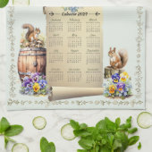 2024 Kalender Handdoek Eekhoorns Pansies Acorns Gr (Gevouwen)