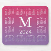2024 Kalender Monogram op Roze tot Paarse Gradiënt Muismat (Voorkant)