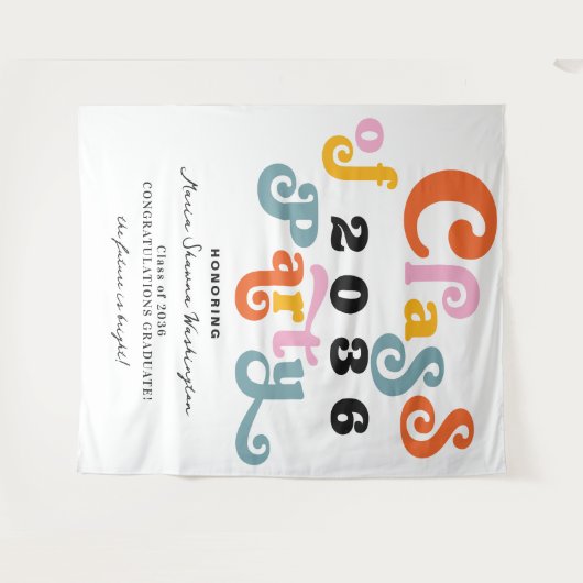 2024 Retro Custom Graduation Party Witte Achtergro Wandkleed (Voorkant (horizontaal))