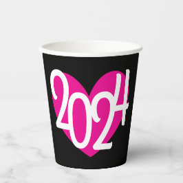 2024 roze hartfoto van de nieuwe jaren op zwart papieren bekers