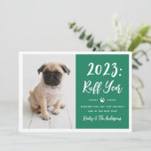 2024 Ruff Jaar Groene Grappige Hond Foto Feestdagenkaart (Staand voorkant)