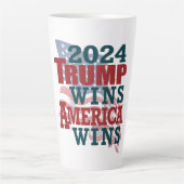 2024 Trump wint - Amerika wint Latte Mok (Voorkant)