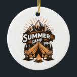 2024 Zomerkamp Zomer Camping Vakantie Matching Keramisch Ornament<br><div class="desc">2024 Zomerkamp Zomer Camping Vakantie Matching Groep</div>