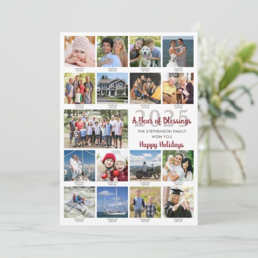 2025 18 Photo Collage Captions 2026 Calendar Feestdagenkaart (Staand voorkant)