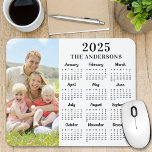 2025 Aangepaste foto Moderne familie 12 maanden ka Muismat<br><div class="desc">Maak kennis met de 2025 Modern Family Mousepad Kalender! Dit veelzijdige bureauaccessoire combineert functionaliteit naadloos met stijl, perfect voor elke kantoor of werkruimte thuis. Deze mousepad heeft een strak, eenvoudig ontwerp en is voorzien van een handige kalender die het hele jaar door gemakkelijk te raadplegen is. Wat deze mousepad onderscheidt,...</div>