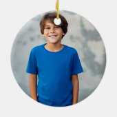 2025 Afgestudeerde Peuter Cute Aangepaste Herinner Keramisch Ornament (Achterkant)