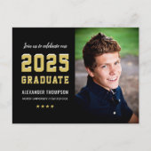 2025 Afstuderen Black Gold Graduation Party Foto Uitnodiging Briefkaart (Voorkant)