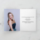 2025 Afstuderen Foto White Flourish Script Gevouwe Aankondiging (Binnen)