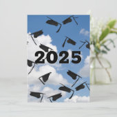 2025 Black Graduation Caps in de lucht Kaart (Staand voorkant)
