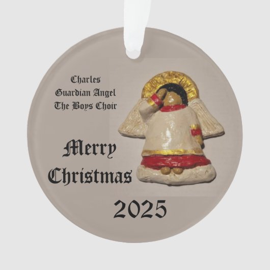 2025 CHARLES MERRY CHRISTMAS GUARDIAN ANGEL ORNAMENT (voorkant)