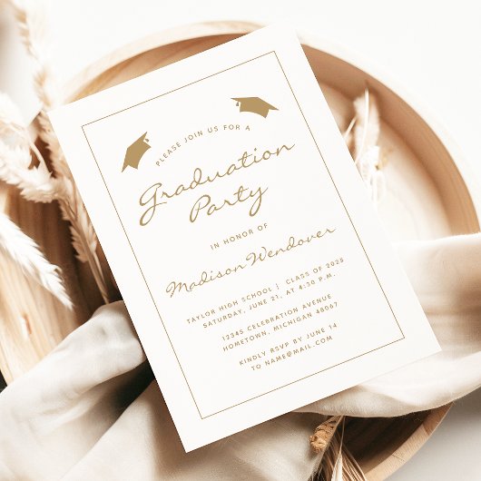 2025 Classic Gold White Border Graduation Party Kaart