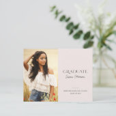 2025 Eenvoudig Modern Blush Roze 1-foto Afstuderen Briefkaart (Staand voorkant)