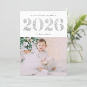 2025 Faux Zilveren Glitter Gelukkig Nieuwjaar Foto Feestdagenkaart (Staand voorkant)
