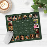 2025 Forest Green Multiple Photo Collage Kalender Muismat<br><div class="desc">🌟2025 Forest Green Multiple Photo Collage Calendar Muismat met een eenvoudige, minimalistische jaar-op-een-blik kalender en 18 van uw favoriete foto's. Alle kleuren zijn aanpasbaar. Maakt een geweldig cadeau voor grootouders, ouders, tantes, ooms, peetouders en meer! Neem contact met ons op via cedarandstring@gmail.com als u hulp nodig heeft bij het ontwerp...</div>