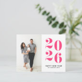 2025 Hot Pink Bold Typografie Nieuwjaarsfoto Feestdagenkaart (Staand voorkant)