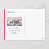 2025 Hot Pink Bold Typografie Nieuwjaarsfoto Feestdagenkaart (Achterkant)