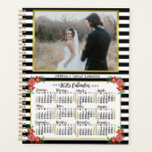 2025 Jaar Kalender Preppy Bloemen Strepen | Foto Planner (Voorkant)
