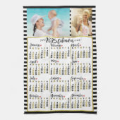 2025 Jaar Maandelijkse Kalender Stripes | Aangepas Theedoek (Verticaal)