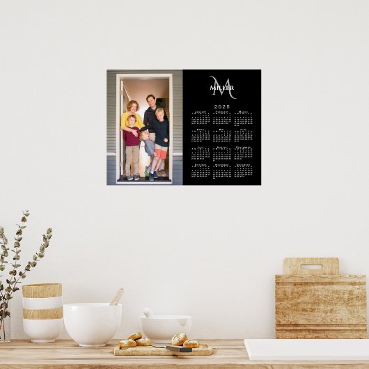 2025 Kalender Aangepaste Foto Monogram Naam Zwart Poster (Keuken)