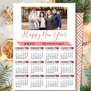 2025 Kalender Familie Foto Roze Script Eenvoudig Feestdagenkaart