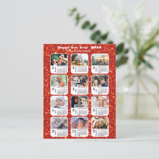 2025 Kalender Moderne Familie 12 Foto Rood Glitter Feestdagenkaart (Staand voorkant)