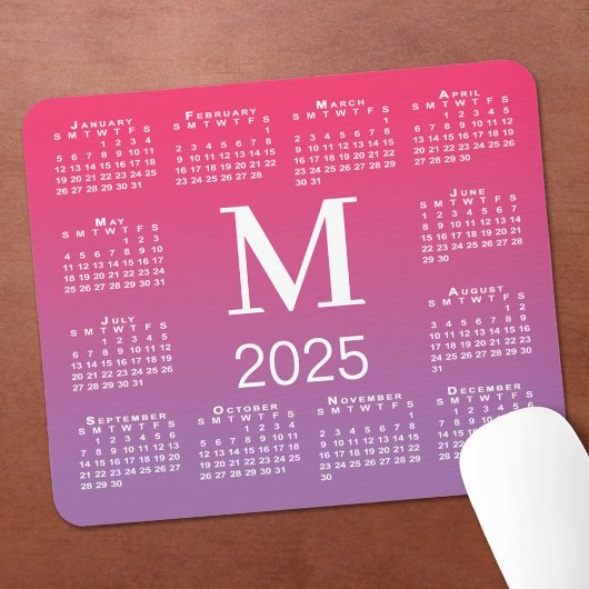2025 Kalender Monogram op Roze tot Paarse Gradiënt Muismat