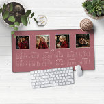 2025 Kalender Roos Goud Roze Moderne Fotocollage Bureaumat<br><div class="desc">2025 Kalender Full Year Minimalist Classic Style Desk Mat Muismat in Roos Gold Pink met jouw naam en 4 van uw favoriete foto's! 🌟Dit is voor 2025🌟 Deze versie is in chique Roos Gold Pink, maar de kleuren kunnen eenvoudig worden aangepast! Neem contact met ons op via cedarandstring@gmail.com als u...</div>