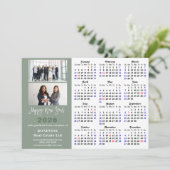 2025 Kalender Sage Green Business 2 Foto Nieuwjaar Feestdagenkaart (Staand voorkant)