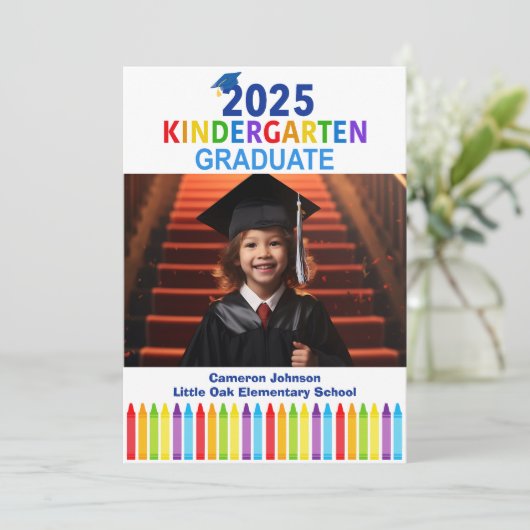 2025 Kindergarten Custom Kinder Foto Afstuderen Aankondiging (Staand voorkant)