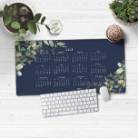 2025 Marine Blauw Groen Kalender Bureaumat<br><div class="desc">🌟Dit is voor 2025🌟 2025 Navy Blue Greenery Calendar Desk Mat Muismat. Deze versie is in chique marineblauw,  maar de kleuren kunnen eenvoudig worden aangepast! Neem contact met ons op via cedarandstring@gmail.com als u hulp nodig heeft bij het ontwerp of bijpassende producten.</div>