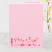 2025 Modern Kerstmis Merry and Bright Rood Roze Kaart (Gele Bloem)