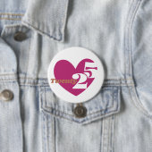 2025 Nieuwjaar Love Twenty 25 Badge Button (In situ)