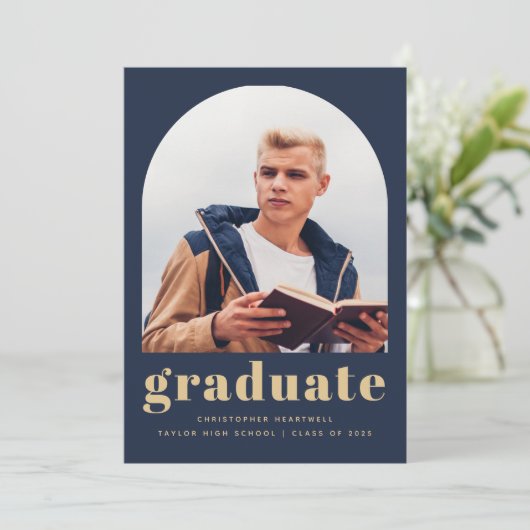 2025 Photo Arch Classic Navy Blauw Goud Afstuderen Aankondiging (Staand voorkant)
