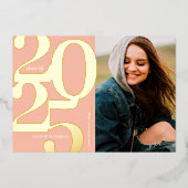 2025 Photo Peach Coral Afstuderen aangekondigd Folie Uitnodiging (Voorkant)