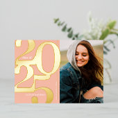 2025 Photo Peach Coral Afstuderen aangekondigd Folie Uitnodiging (Staand Voorkant)