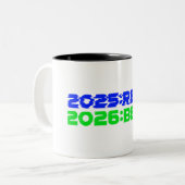 2025:RESET/2026:BEGIN Mug Tweekleurige Koffiemok (Voorkant links)