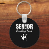 2025 Senior Bowling Dad Bowling Team Ouder Helper Sleutelhanger (Voorkant)