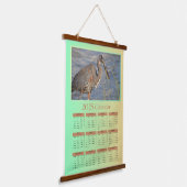2025 Tapestry Calendar, een reiger die zich voedt Hangend Wandkleed (Gebogen)