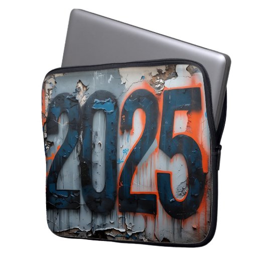 2025 Urban Graffiti Wall Art – Grunge Texture Laptop Sleeve (Voorkant Links)
