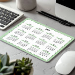 2025 Voljaar Jaarkalender Wavy MINT GREEN Muismat<br><div class="desc">Paarse, zwarte en witte — een minimale, eenvoudige 12-maanden Kalender Mousepad van 2025 met een strakke witte achtergrond, een stijlvolle mintgroene golvende rand en strakke zwarte accenten. Dit ontwerp biedt een moderne look die perfect is voor uw kantoor, een doordacht maar eenvoudig cadeau voor een collega of een functionele toevoeging...</div>